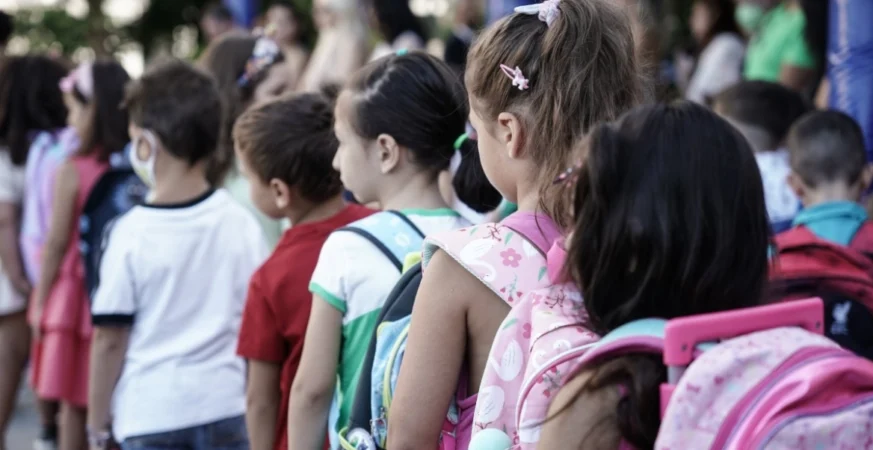 Δημογραφικό: Μειωθήκαμε κατά 500.000 άτομα, καταρρέουν οι γεννήσεις - Πότε ξεκίνησε η μείωση του πληθυσμού στην Ελλάδα