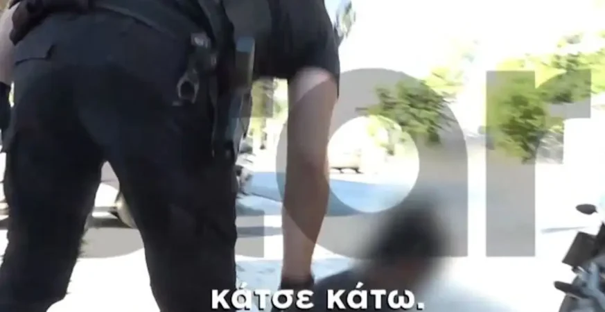 Η στιγμή της σύλληψης υπόπτου για βιασμό γυναίκας στο Μενίδι – «Είδα τον βιαστή μου στον δρόμο»