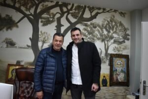 Συνάντηση εργασίας του Δημάρχου Φυλής Χρήστου Παππού με τον Δήμαρχο Τυρνάβου