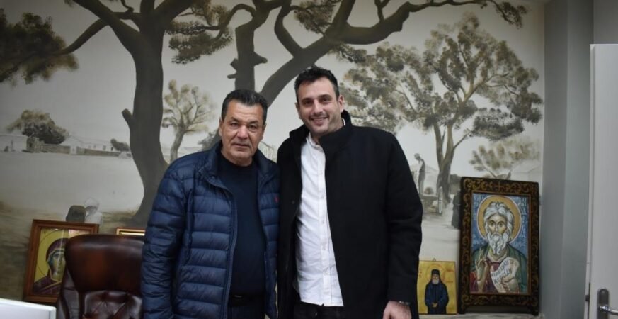 Συνάντηση εργασίας του Δημάρχου Φυλής Χρήστου Παππού με τον Δήμαρχο Τυρνάβου