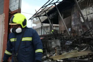 Φωτιά στο Μενίδι: Η απάντηση του εργοστασίου για τις ζημιές