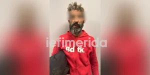 Φωτιά σε εργοστάσιο στο Μενίδι: Ο συλληφθείς είχε απειλήσει μια γυναίκα με μαχαίρι Φωτιά σε εργοστάσιο στο Μενίδι: Ο συλληφθείς είχε απειλήσει μια γυναίκα με μαχαίρι Πηγή: iefimerida.gr - Σεσημασμένος και επικίνδυνος ο άνδρας που έβαλε φωτιά στο εργοστάσιο στο Μενίδι - iefimerida.gr