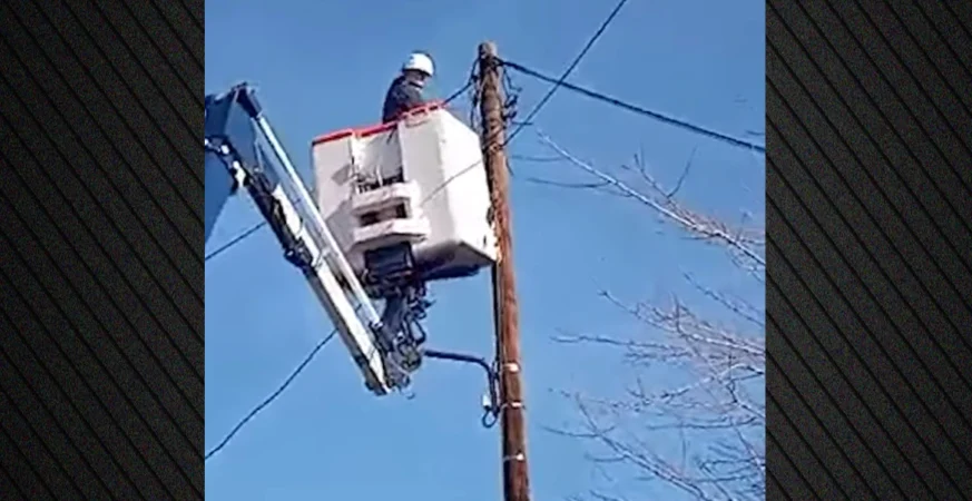 Επιχείρηση της ΕΛΑΣ στο Μενίδι με 9 συλλήψεις, ξήλωσαν καλώδιο 610 μέτρων που χρησιμοποιούνταν για ρευματοκλοπές