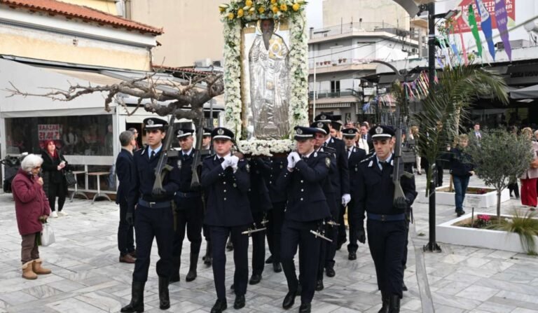 Κατάνυξη και λαμπρότητα στον εορτασμό του Πολιούχου Αχαρνών Αγίου Βλασίου