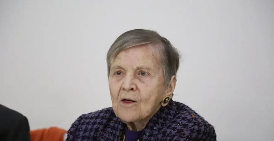 Πέθανε η σπουδαία βυζαντινολόγος Ελένη Γλύκατζη-Αρβελέρ σε ηλικία 99 ετών