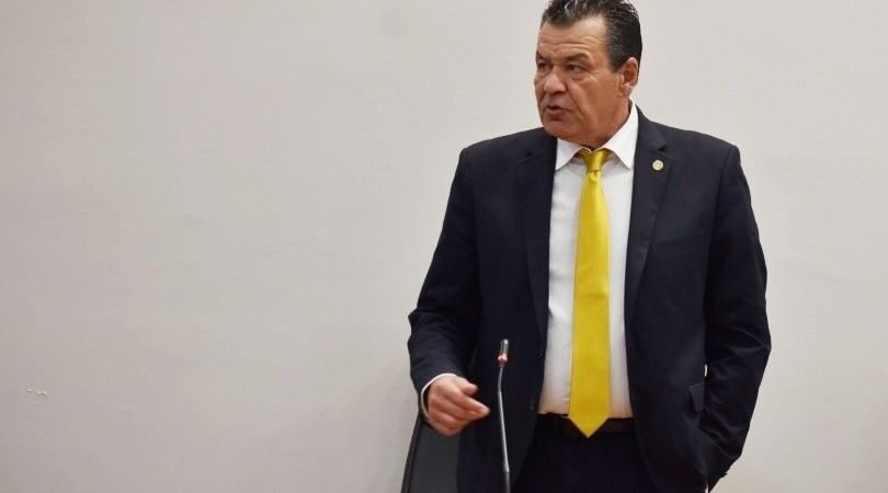 Ο Δήμαρχος Φυλής Χρήστος Παππούς μιλά στο Δημοτικό Συμβούλιο για τη ματαίωση του διαγωνισμού του ΤΑΙΠΕΔ σχετικά με το Πάρκο Logistics.