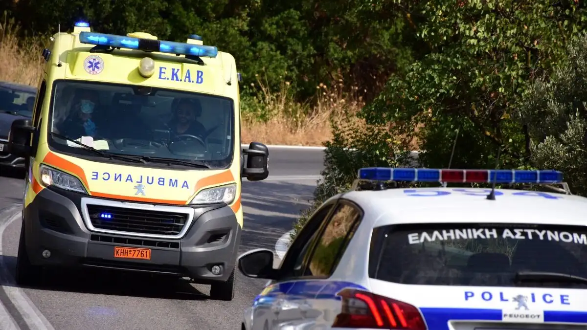Αστυνομικές δυνάμεις έξω από το Πανεπιστήμιο Δυτικής Αττικής μετά από επεισόδια με τραυματισμούς φοιτητών στο Αιγάλεω.